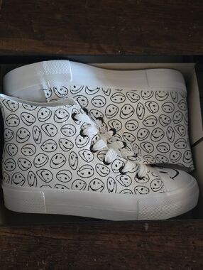 Joe Boxer White High-Top Sneakers with Black Smiley Print